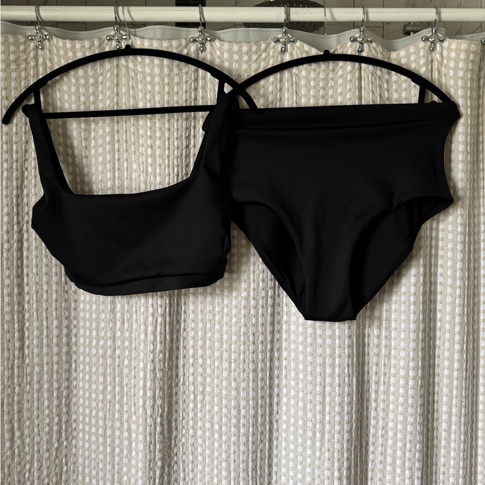 Left On Friday Black Swimwear Set XL top XXL bottom